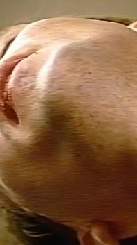 Moje sexy brunetka přítelkyně mě podvádí s mým nejlepším přítelem