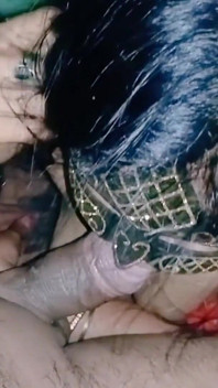 Muie virală cu indiancă desi bhabhi și sex dur pe la spate