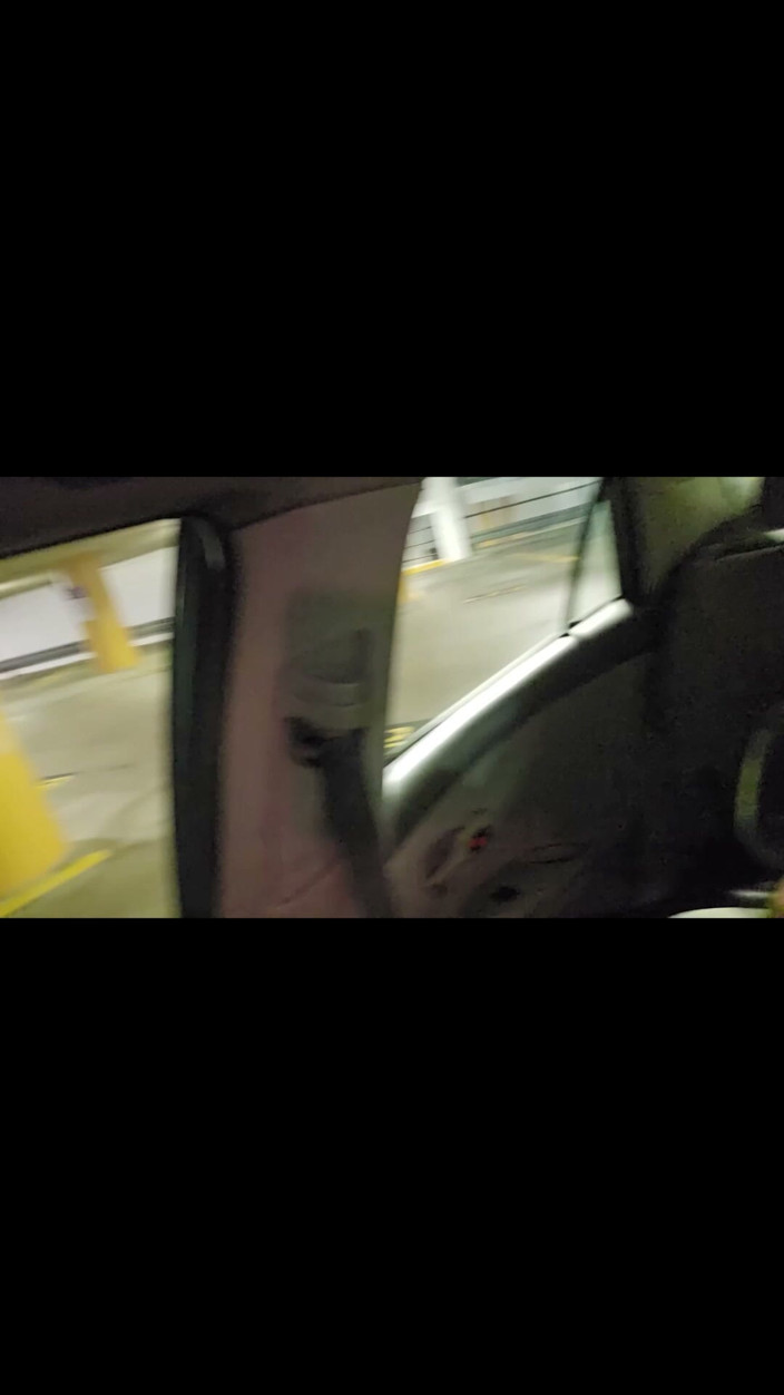 Eddie Venezuela: Czarny ojczym spuści parking