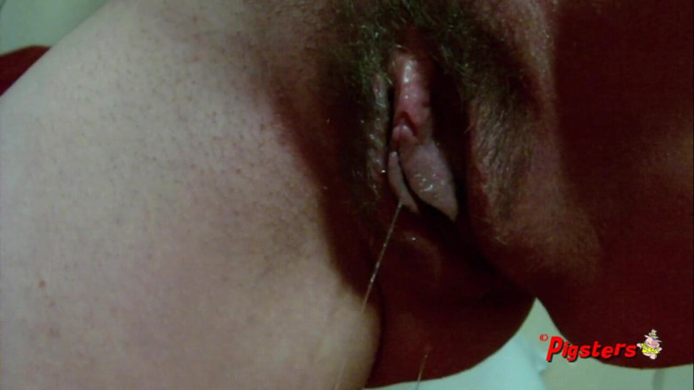 Pigsters: Olivia Adams making her hairy pussy so wet
