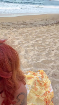 Cowok asing ngentot aku di pantai sambil bugil setelah aku nyepong kontolnya - pengintip asli kepergok coli sambil nonton kami