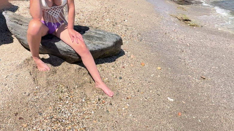 SBG Media: Roemie T - fumando na praia