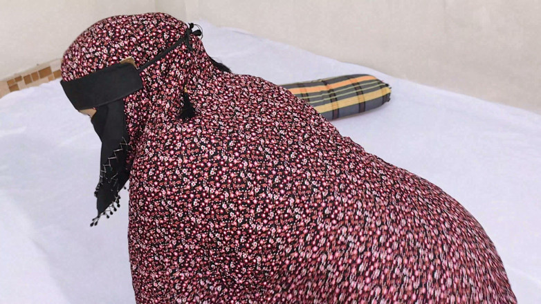 Angel Surovi Lata: Hijabi muslimska moster indisk deshi by moster doggy style knappast...