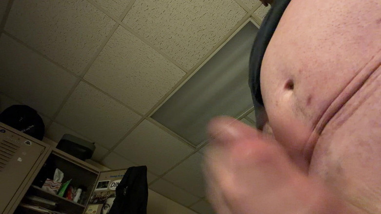 Tatted Daddy: Ngocok kontol sampai crot