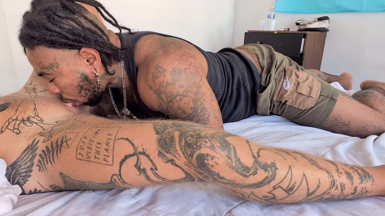 Maicon Vinicius: Mezirasový sex mezi dvěma transgender muži, jedním brazilským a jedním...