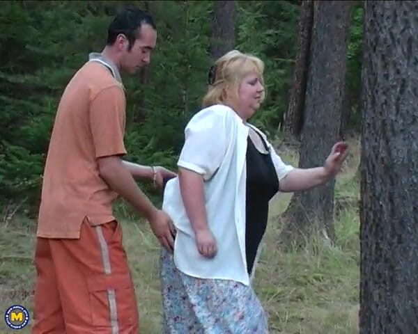 Mature NL: Blonde BBW Gets Fucked Hard in the Woods