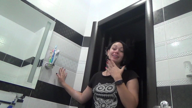 Goddess Misha Goldy: Chàng trai mất khăn tắm trước mặt tôi SPH