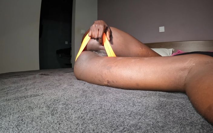 Bam-bulax: Quicky Pussy Unload Ebony Girlfriend Creampied