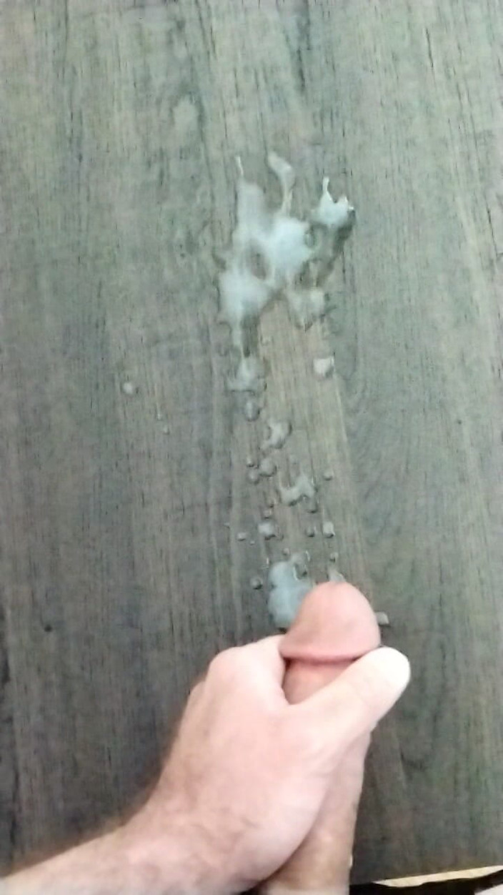 Calo Cazzone: Slo Mo Cumshot