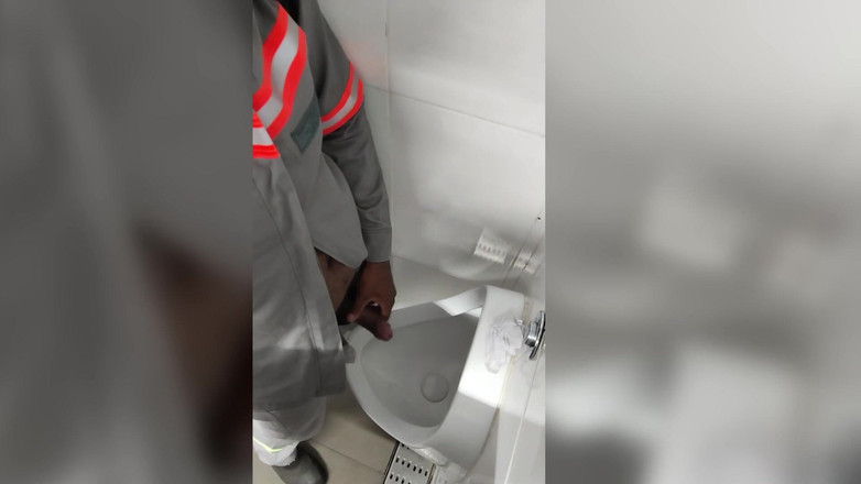 TheBlacKHunterr: Antes De Ir Pra Casa Uma Gozada No Vestiário