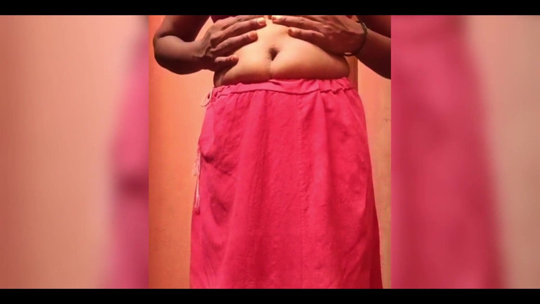 Ammukutty88: アム、入浴後 ドレスを着替えて