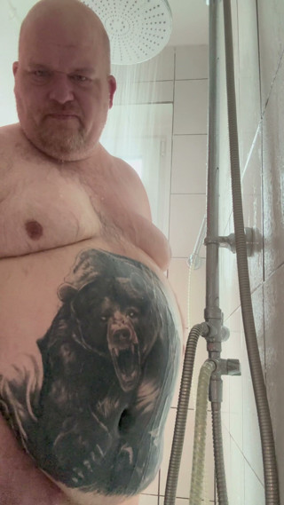 BigBearFrankfurt: Krátká zastávka ve sprše