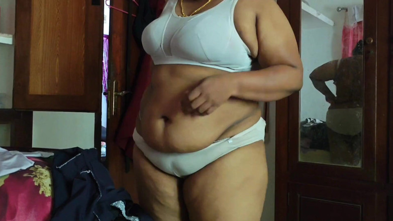 Anne Ipe: Chubby Indian Girl Completely Strips for Camera Before Getting Dressed