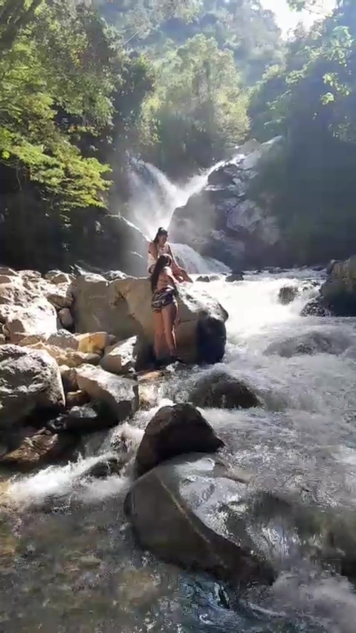 Leona AndJazzlin: Cagna Sesso Coppia Nuda Figa