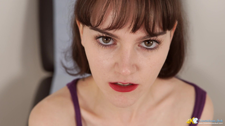 DownblouseJerk: Emily - अपने लंड के बारे में सोचना - लंड हिलाने के निर्देश