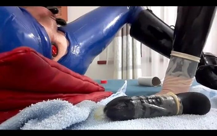 Rubberdoll ruby: 川