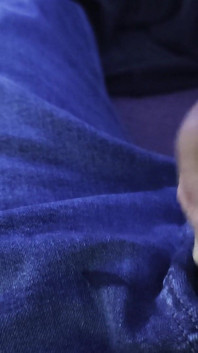 Éjaculation dans le jean Levis 501