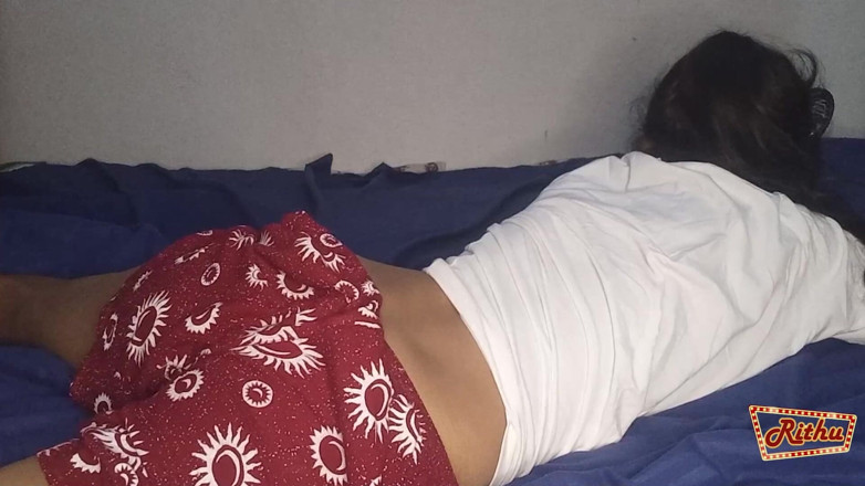 Rithu_Girl: Nestříkej dovnitř, prosím, ještě nejsem připraven... Skutečný amatérský pár domácí...