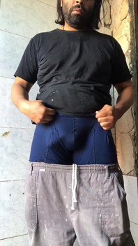 Bati Uma Punheta Pensando Em Minha Nova Vizinha.