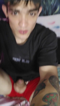 น้ําอสุจิบนหน้าฉัน