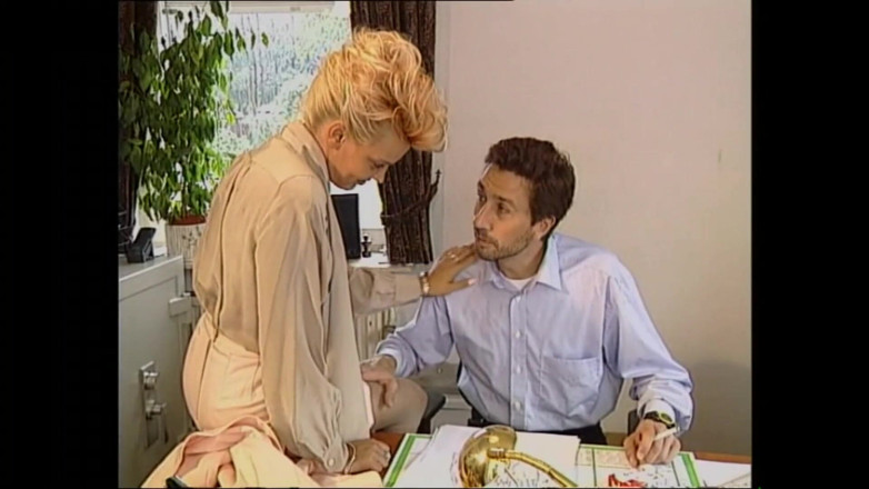 MMV TV - our best full movie: Insaciável buceta molhada da menina alemã devorada por pau grande (filme...