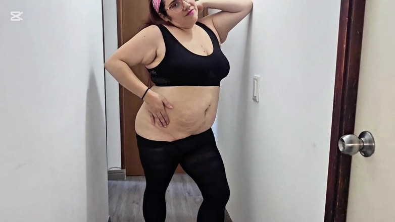 karlythoth: Permainan Dalam Legging Dan Stoking