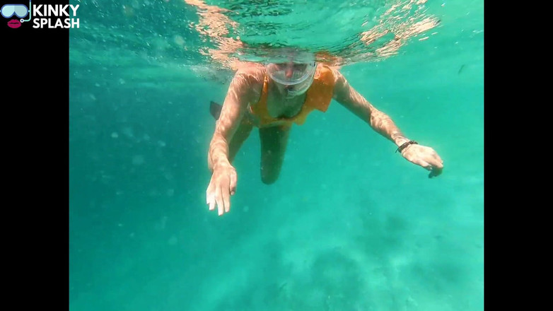 UKCuteGirl: Snorkel slampa i paradis - Undervattensblixt &amp; Stygg retas