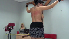 The Spanking Machine: Yvonne Spanking Machine - Bareback-Auspeitschung