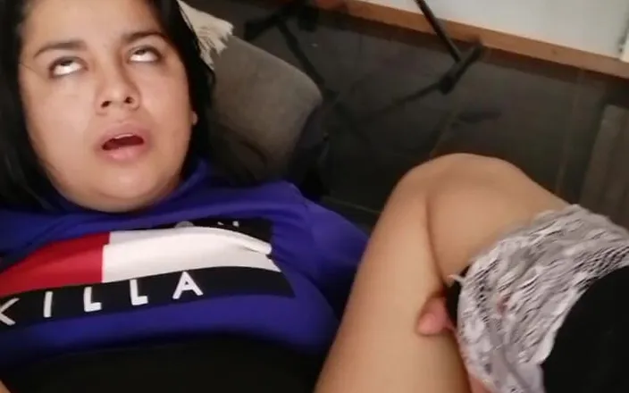 Nicolebella98: POV Amateur Couple