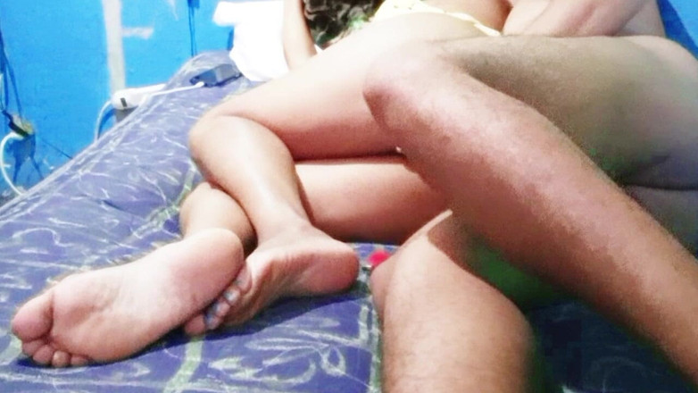 BigassMILF40: Madura madrasta rabuda me pede para manter o segredo da...