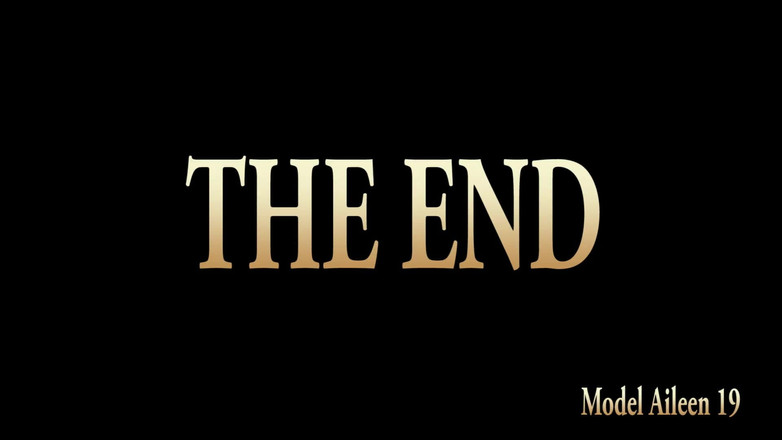 Private Porn Girls: Alieen 19 ama la crema su tutto il suo corpo mentre...