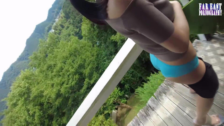 Far East pornography: Zongekuste f-cup sensatierit met een sperma-liefhebbende schoonheid op een wild...