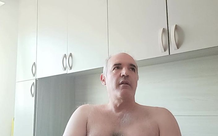 Setesesso7: Senin için uzun ve bol miktarda birden fazla sperm fışkırtıyor...