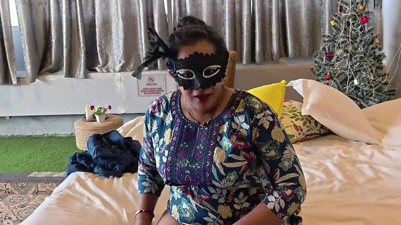 Spandana_Sweety: Huiseigenaar Geneukt Met Huismeid