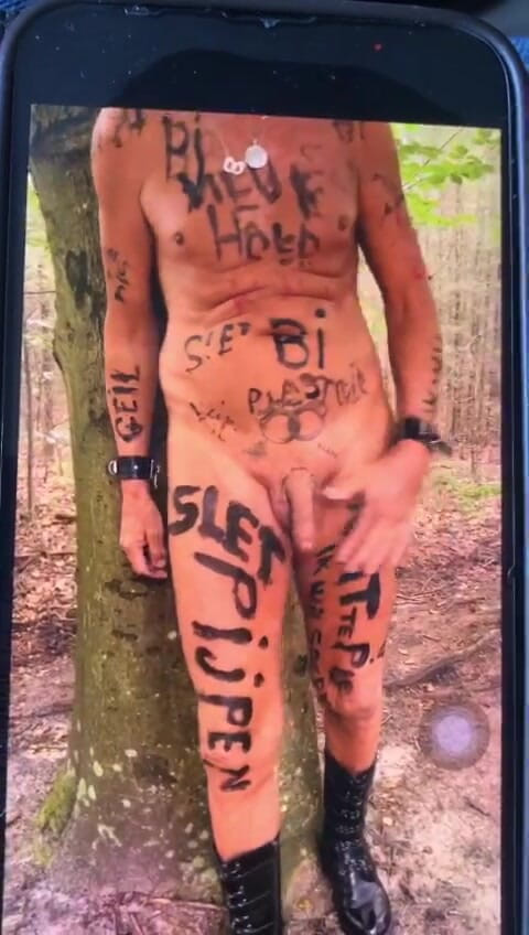 Benb Studio: Fastbunden vid ett träd som straff