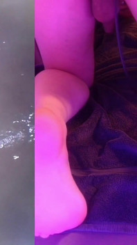 Anale spielzeug-erkundung im split-screen