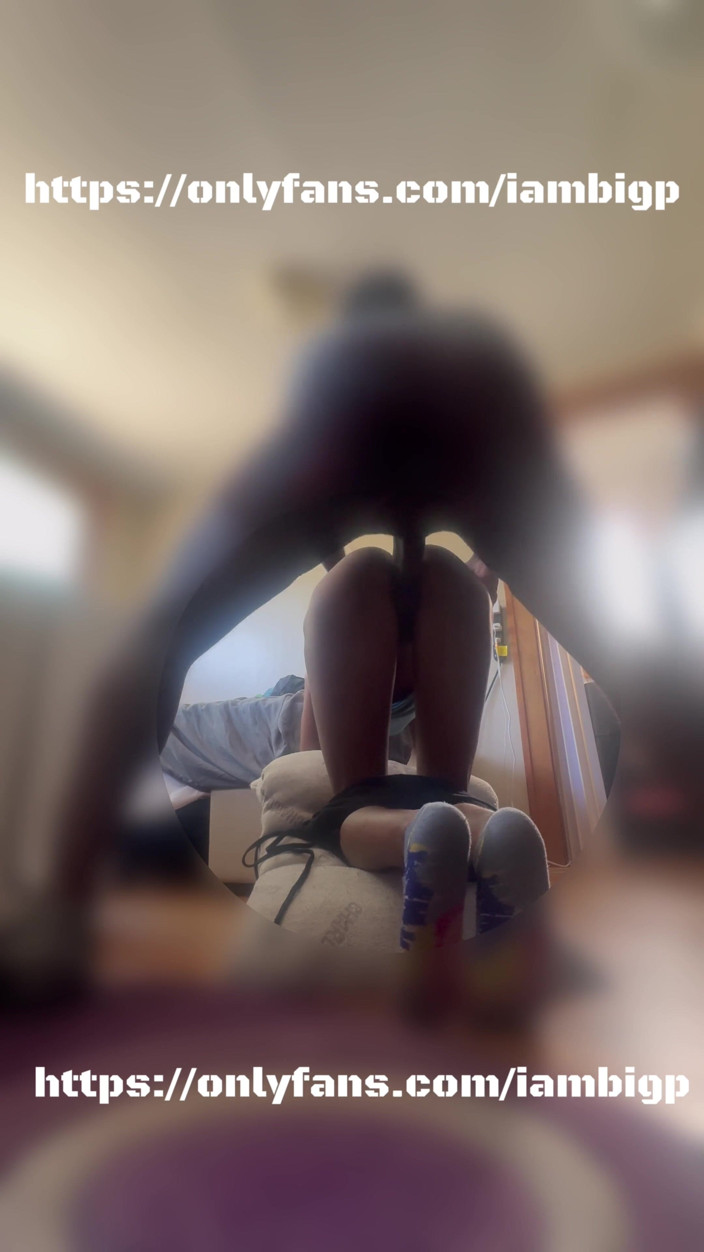 Soul Babiii: Kontol Raksasa Ngentot Memek Sempitku.