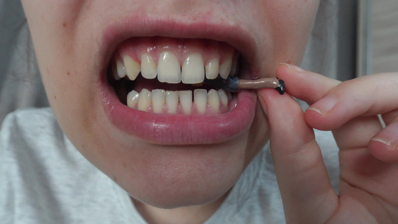 AmayaMori: 내 거대한 의붓 여동생이 작은 의붓형제와 치과 의사를 연기하고,