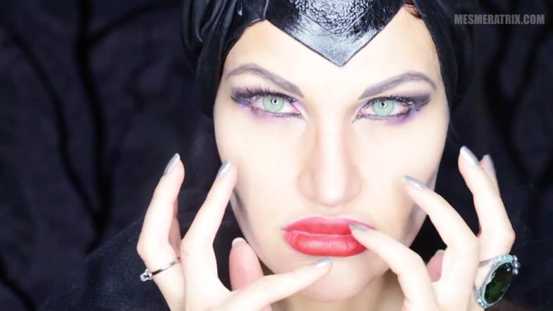 Lady Mesmeratrix Official: In to maleficenteyes...