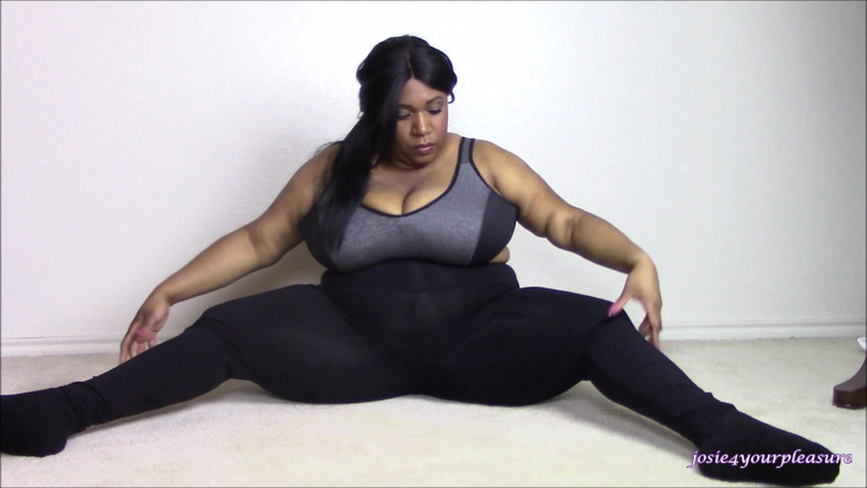 Josie4yourpleasure: BBW Stretching in Black Leggings HD