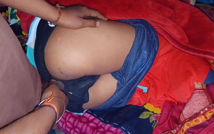 Priya_Sena_26: 唾を吐きかけられて犯されるインドのホットなバビのお尻