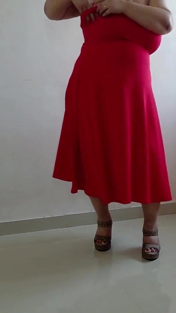 Erotica (Hot Pavitra) Erotica (Hot Pavitra)