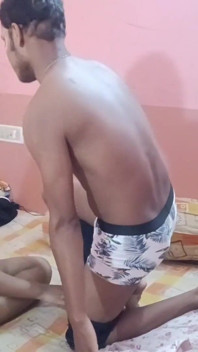 남편과 친구 남편과 즐기는 마누라 쓰리섬 2부