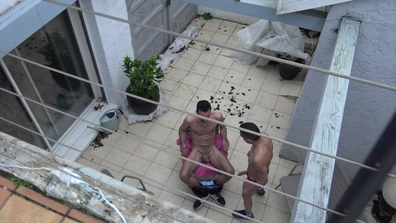 Recent bareback porn from France: Нік відтраханий гетеросексуальним хлопцем, цікаве місце вексібі