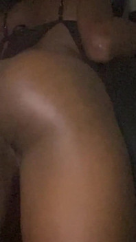 Quente negra gata sentando na cara sexy dançando buceta gorda mostrando bunda bolha (parte 2)pov
