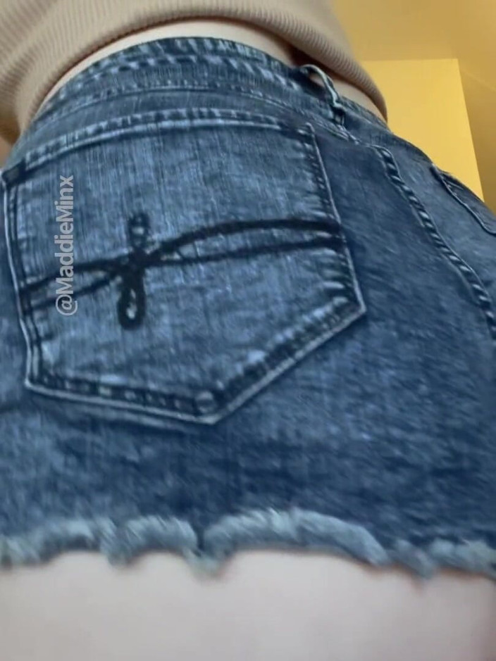Maddie Minx productions: Denim pantat gemuk mengusik muka