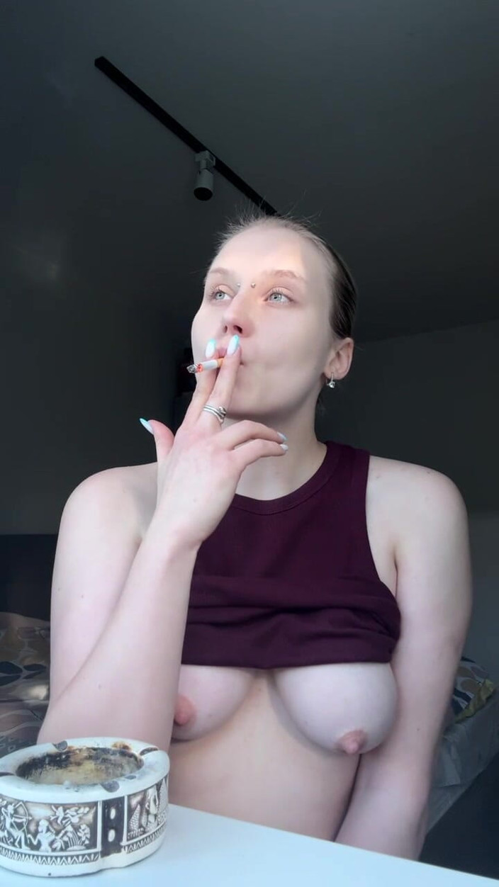 MertyXXX: Atme Meinen Rauch Ein