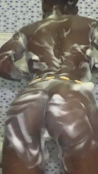 Browngurl234 ile ateşli banyo bölümü