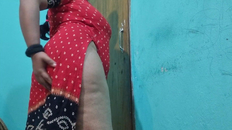 NilaRani693: 문을 닫고 조명을 낮추십시오.