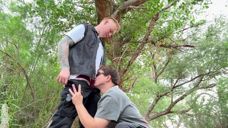 Silas Stone Gay & Solos: Quick Outdoor Blowjob